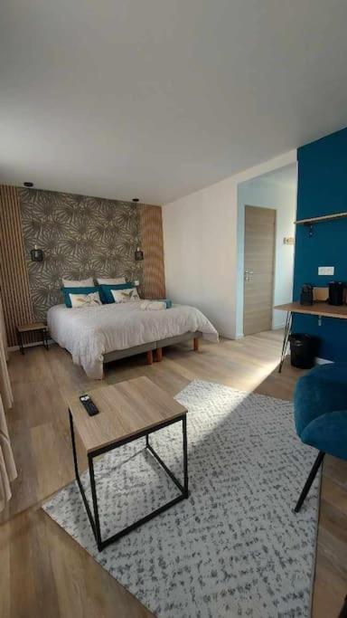 Mister Hinster - Studio Tout Confort Centre Ville Nogent-Le-Rotrou - 1E Etage Exterior photo